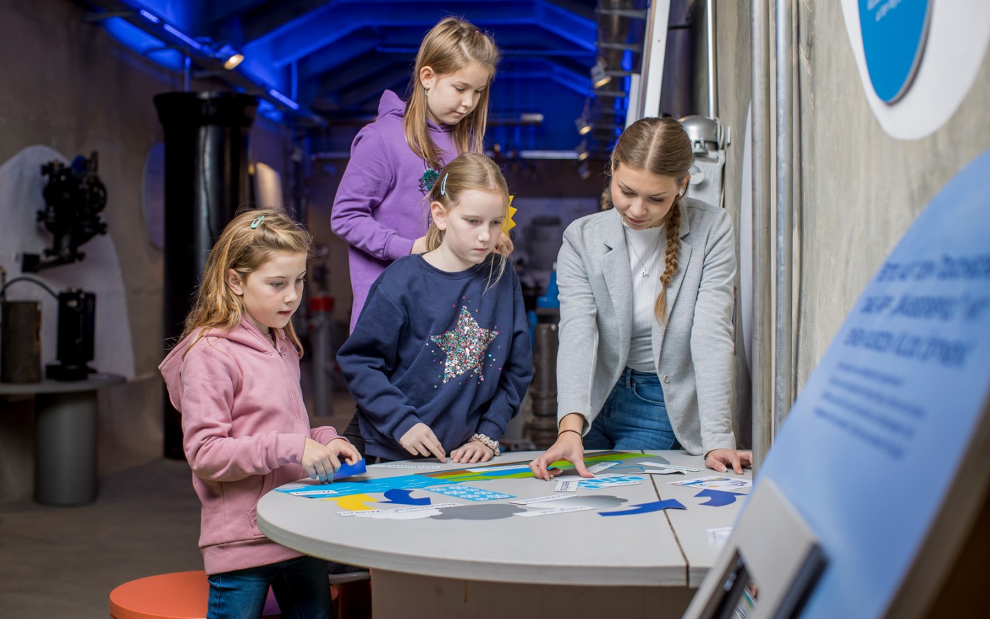 Interaktive Stationen für Kinder im WasserSpiegel, dem Wassermuseum in Salzburg 